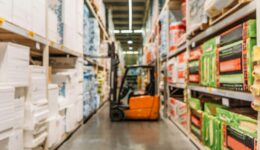 Welche Vorteile bieten Elektro-Gabelstapler gegenüber Diesel-Gabelstaplern?