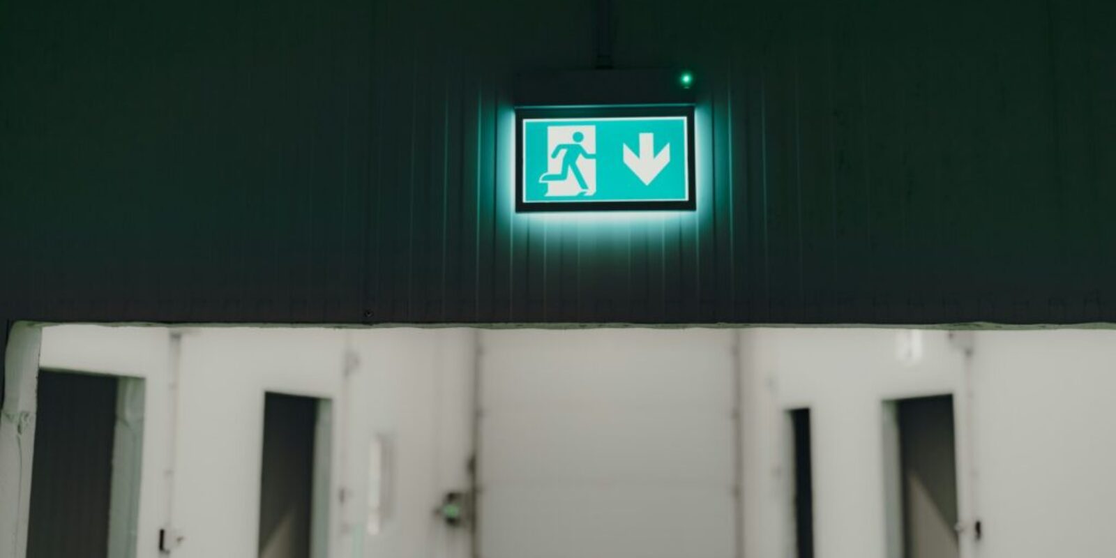 Warum sind Brandschutztüren in Gebäuden so wichtig?