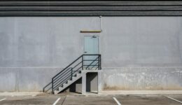 Wer darf Brandschutztüren einbauen?    