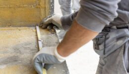 Arbeitssicherheit beim Messen: Der Zollstock als Risiko – und wie man es klug löst